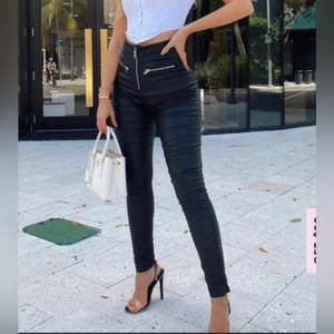 NWT White Fox Acting Out Pant Black Size XS